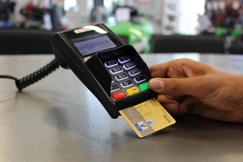 Comparatif des frais bancaires pour entrepreneurs en 2026